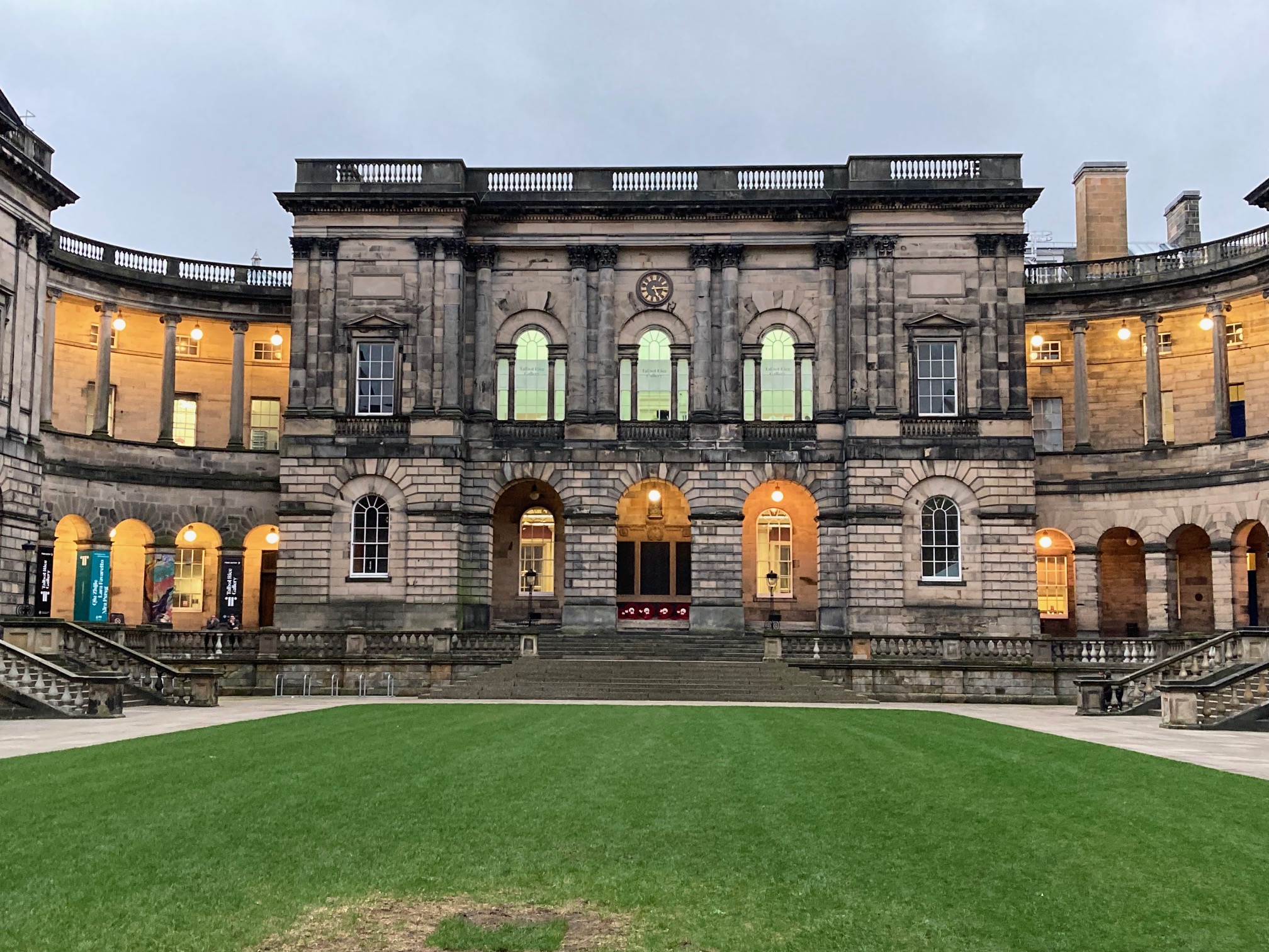 Playfair Library – die Architektur Edinburghs